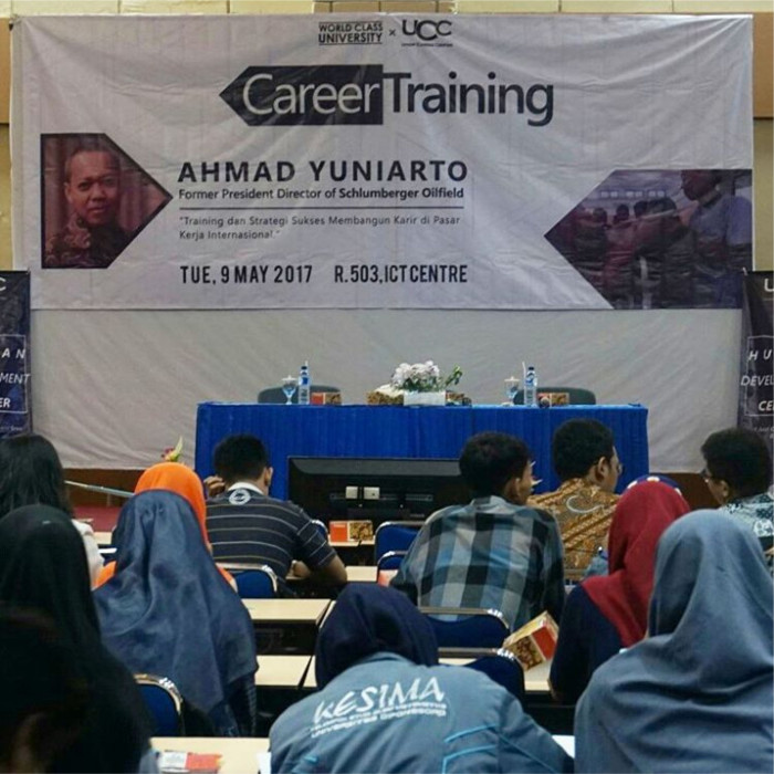 Career Training Persembahan UCC dan WCU