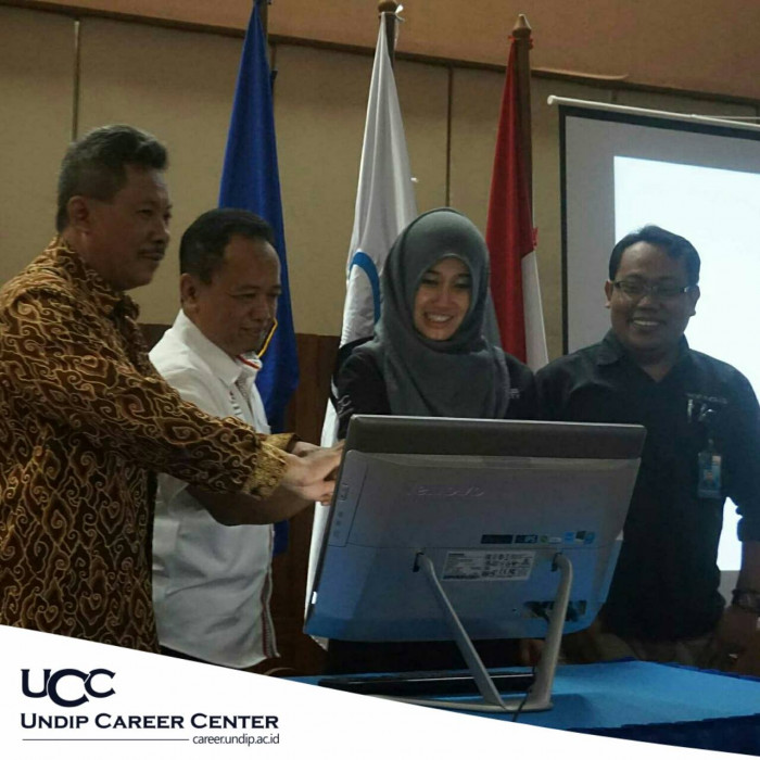 Career Preparation dan Launching UCC Mobile Sukses Digelar oleh UCC dan WCU